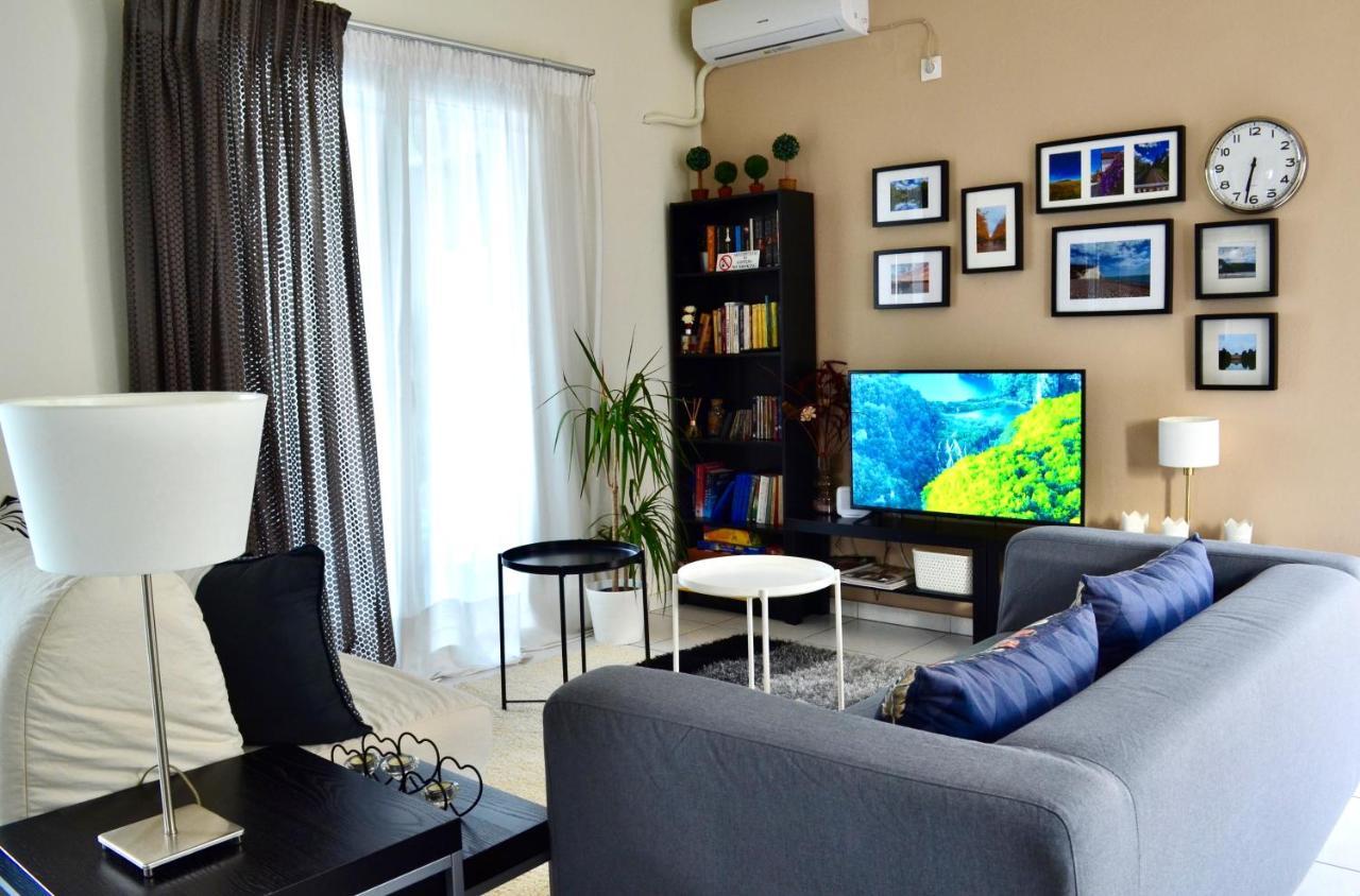 Downtown Apartment Kamena Vourla Exterior photo
